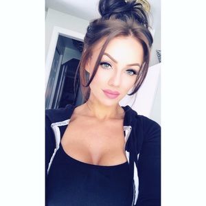 Meet your Posher, Kasandra